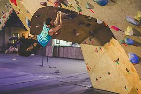 Whitney Peak Hotel Reno, Tapestry Collection by Hilton