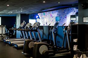 Whitney Peak Hotel Reno, Tapestry Collection by Hilton