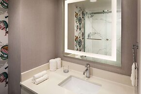 Whitney Peak Hotel Reno, Tapestry Collection by Hilton