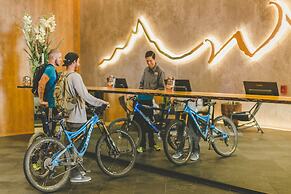 Whitney Peak Hotel Reno, Tapestry Collection by Hilton