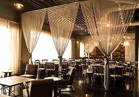 Whitney Peak Hotel Reno, Tapestry Collection by Hilton