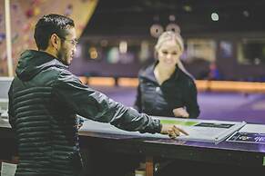 Whitney Peak Hotel Reno, Tapestry Collection by Hilton