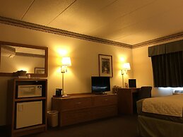 FairBridge Inn & Suites in Thorp, WI