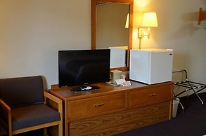 FairBridge Inn & Suites in Thorp, WI