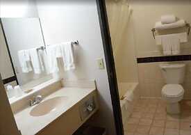 FairBridge Inn & Suites in Thorp, WI