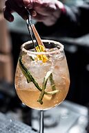 Hôtel de Berri Champs-Élysées, a Luxury Collection Hotel