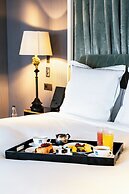 Hôtel de Berri Champs-Élysées, a Luxury Collection Hotel