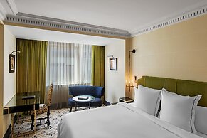 Hôtel de Berri Champs-Élysées, a Luxury Collection Hotel