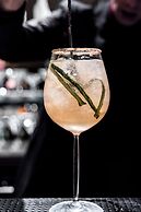 Hôtel de Berri Champs-Élysées, a Luxury Collection Hotel