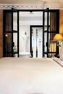 Hôtel de Berri Champs-Élysées, a Luxury Collection Hotel