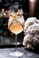 Hôtel de Berri Champs-Élysées, a Luxury Collection Hotel