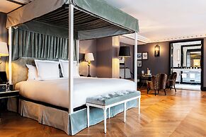 Hôtel de Berri Champs-Élysées, a Luxury Collection Hotel