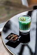 Hôtel de Berri Champs-Élysées, a Luxury Collection Hotel