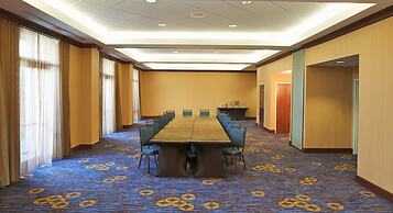 Courtyard by Marriott Louisville Airport