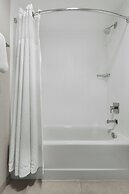 Courtyard by Marriott Louisville Airport