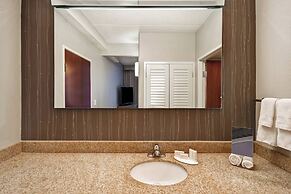 Courtyard by Marriott Louisville Airport