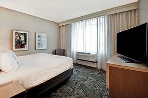 Courtyard by Marriott Louisville Airport