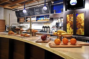 Courtyard by Marriott Louisville Airport