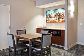 Courtyard by Marriott Louisville Airport