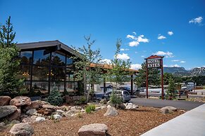 Hotel Estes