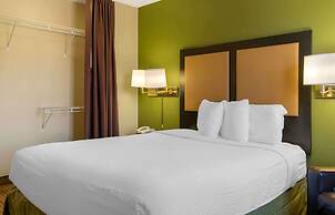 Extended Stay America Suites Detroit Metropolitan Airport
