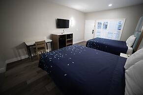 Mid City Inn and Suites