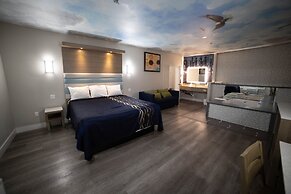 Mid City Inn and Suites