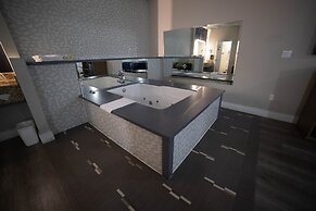 Mid City Inn and Suites