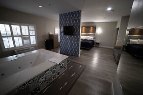 Mid City Inn and Suites