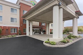 Holiday Inn Express Rochester NE- Irondequoit by IHG