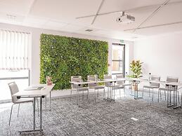 Holiday Inn Toulouse Airport by IHG