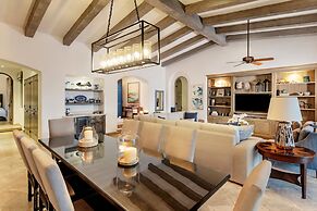 Esperanza, Auberge Collection
