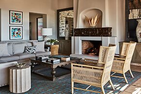 Esperanza, Auberge Collection