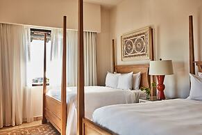 Esperanza, Auberge Collection
