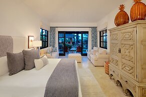 Esperanza, Auberge Collection