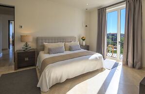 Esperanza, Auberge Collection