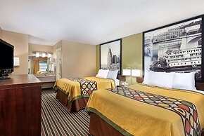 Super 8 by Wyndham Nashville West