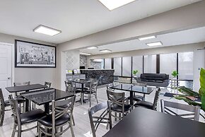 Super 8 by Wyndham Nashville West