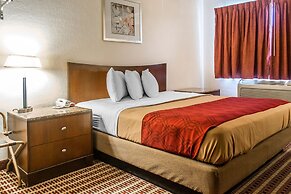 Economy Inn & Suites