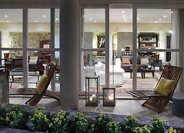 Solar Do Castelo, a Lisbon Heritage Collection