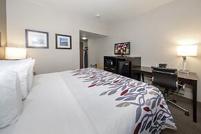 Red Roof Inn & Suites Newburgh – Stewart Airport/ West Point