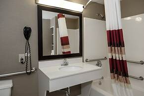 Red Roof Inn & Suites Newburgh – Stewart Airport/ West Point