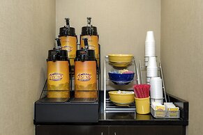 Red Roof Inn & Suites Newburgh – Stewart Airport/ West Point