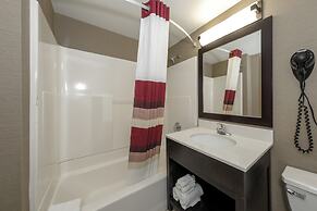 Red Roof Inn & Suites Newburgh – Stewart Airport/ West Point