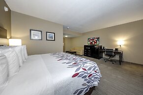 Red Roof Inn & Suites Newburgh – Stewart Airport/ West Point