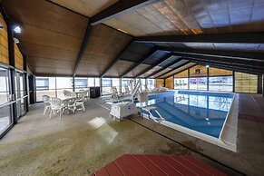 Red Roof Inn & Suites Newburgh – Stewart Airport/ West Point