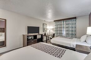 La Quinta Inn & Suites by Wyndham North Orem