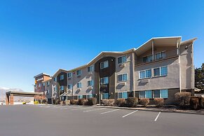 La Quinta Inn & Suites by Wyndham North Orem