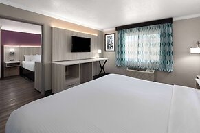 La Quinta Inn & Suites by Wyndham North Orem