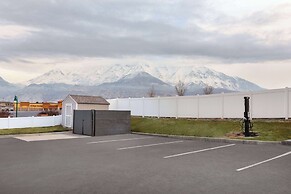 La Quinta Inn & Suites by Wyndham North Orem